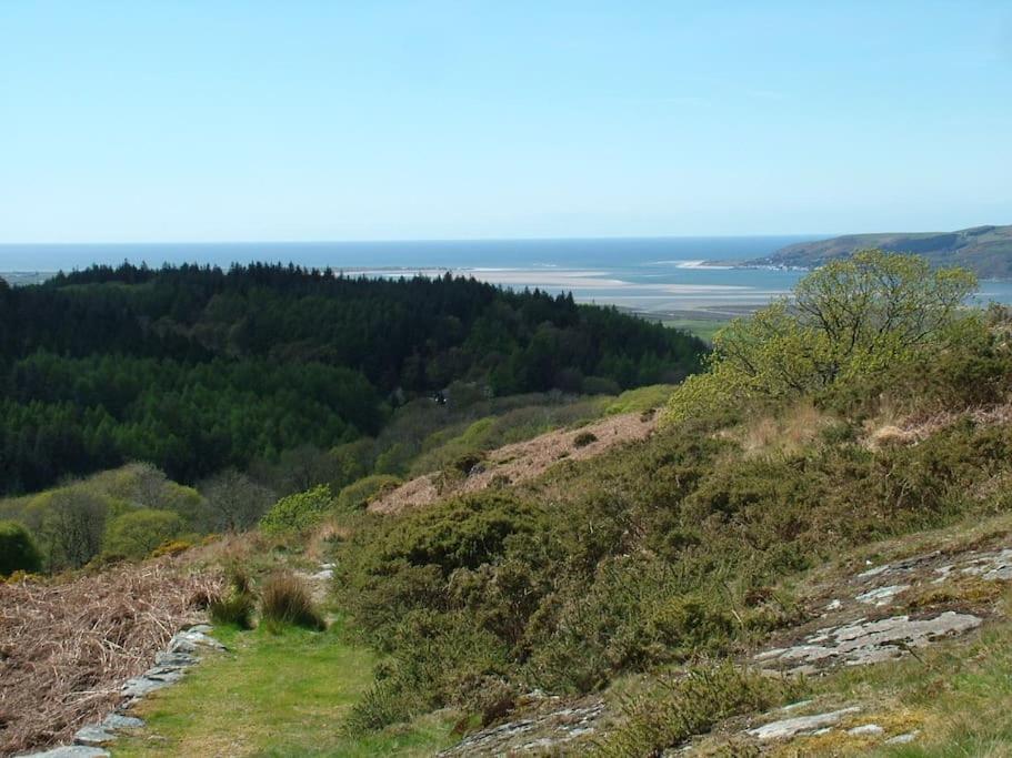 Stunning Views Of Ynyshir & Southern Snowdonia Apartment Machynlleth Exterior photo